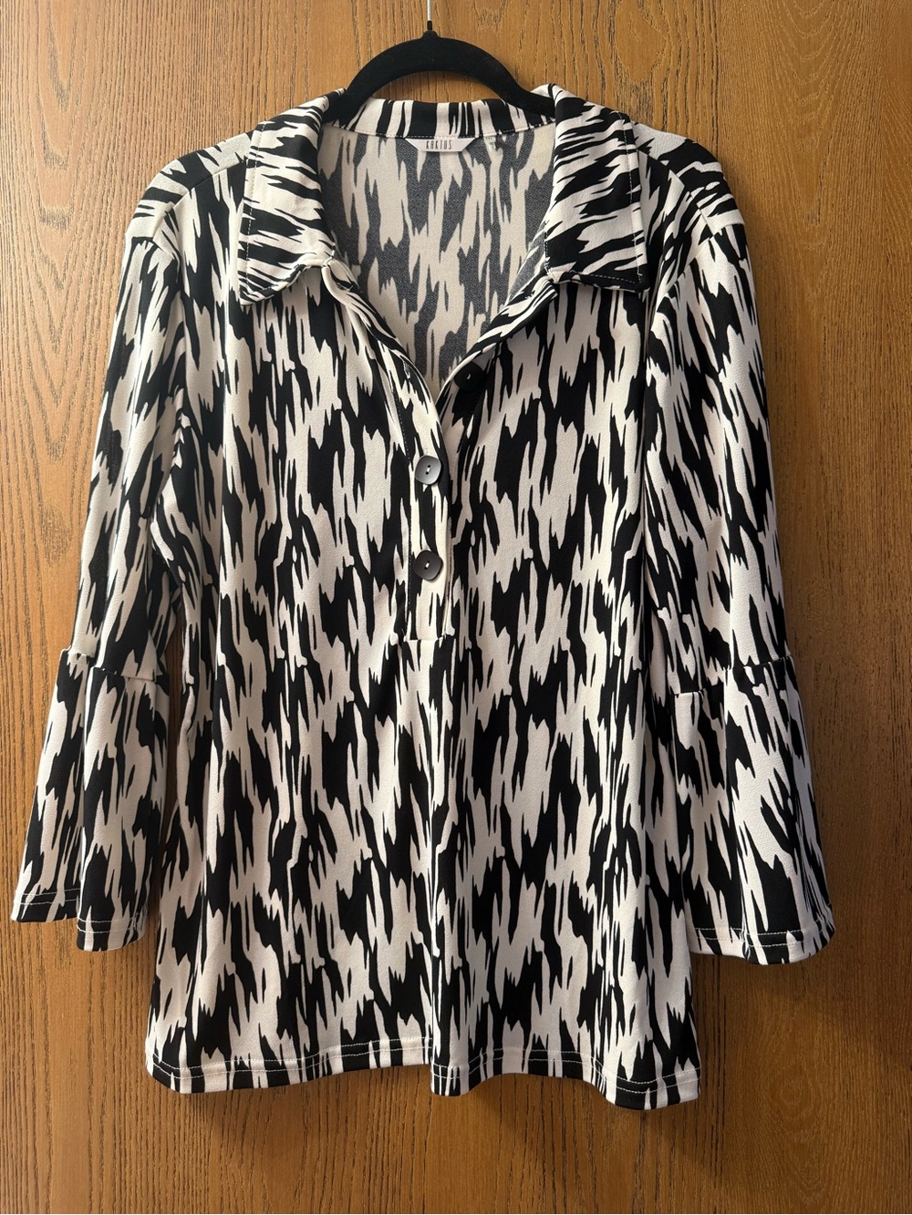 Black & White Patterned Button-Front Blouse